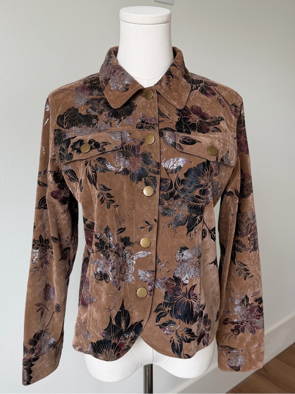 Y2K Vintage Women’s Brown Floral Velvet Button-Front Jacket